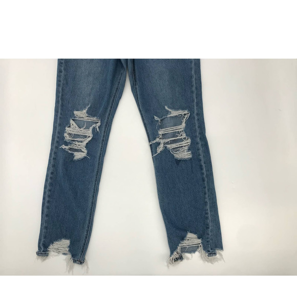 American Eagle Outfitters Light Wash Distressed Mom Jeans Size 10 X-Long - Picture 4 of 10